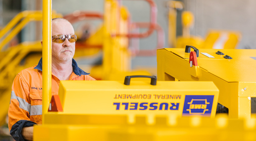 TRANSPORTADORES DE CHUTES DE ALIMENTACIÓN RUSSELL