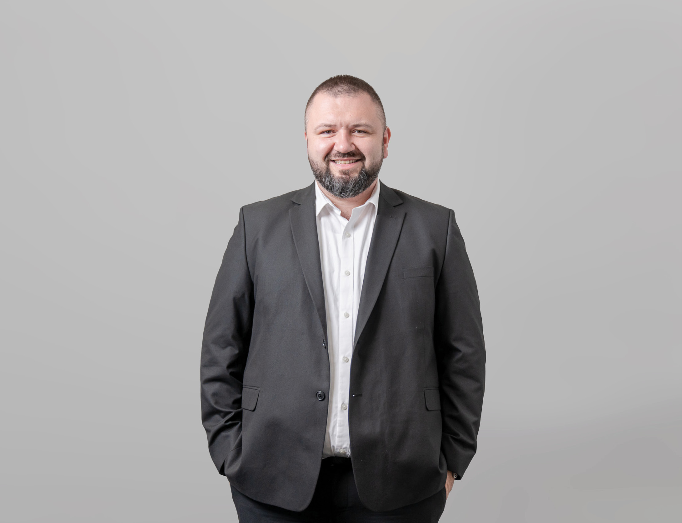 Eddie Bosnjak  - $Chief Customer Officer, Chief Executive Team​