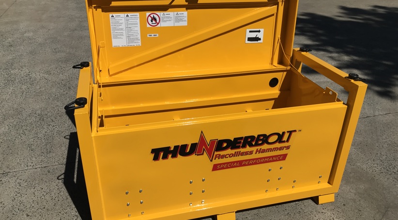 CAJA DE ALMACENAMIENTO THUNDERBOLT