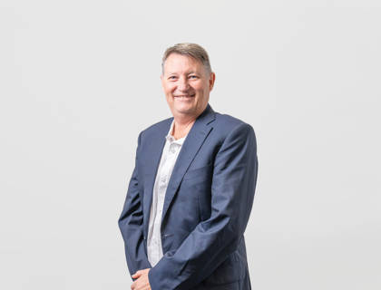 Darren Wall - $Especialista de Soporte al Cliente, APAC