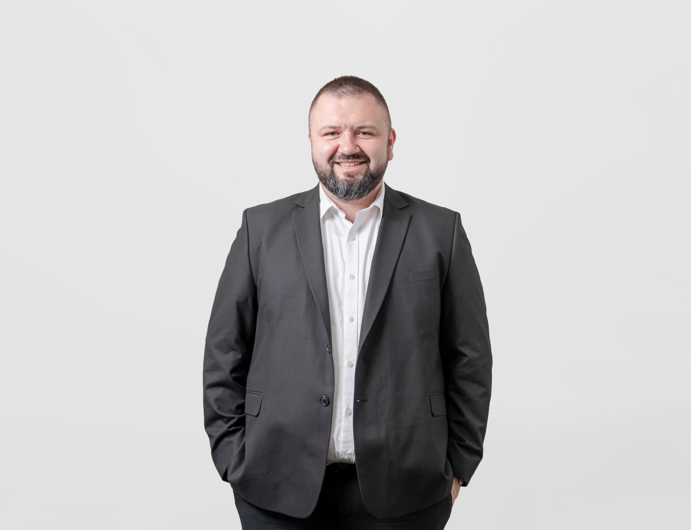 Eddie Bosnjak  - $Chief Customer Officer, Chief Executive Team​